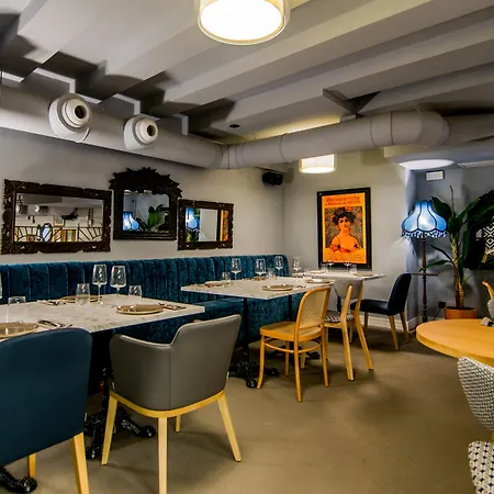 Myr Marques House Hotel
