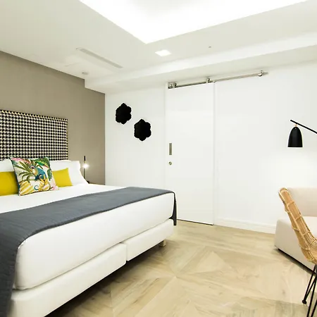 Myr Marques House فندق 4*