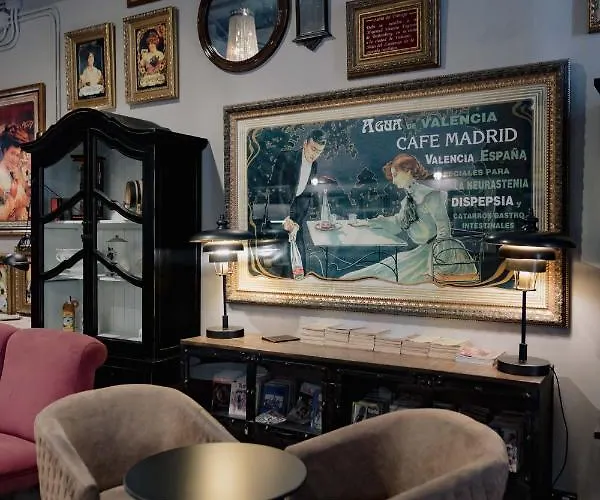 Myr Marques House 호텔 4*